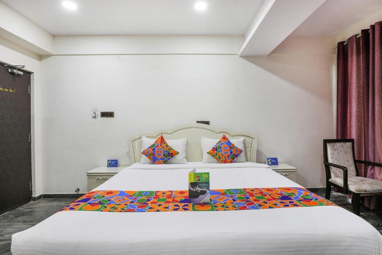 Fabhotel Frazer Suites - Nr Bangalore Cantt Railway Station Exterior foto